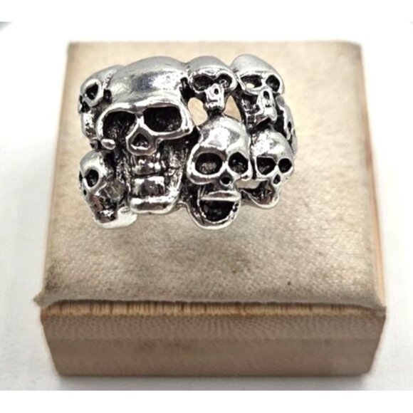 Silver Tone Multi Skull Ring Adjustable Gothic Style Unisex Jewelry - Picture 1 of 4